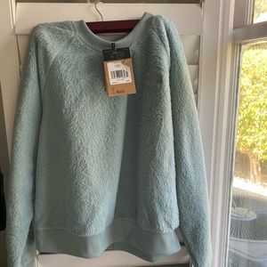 NWT North Face Pullover
